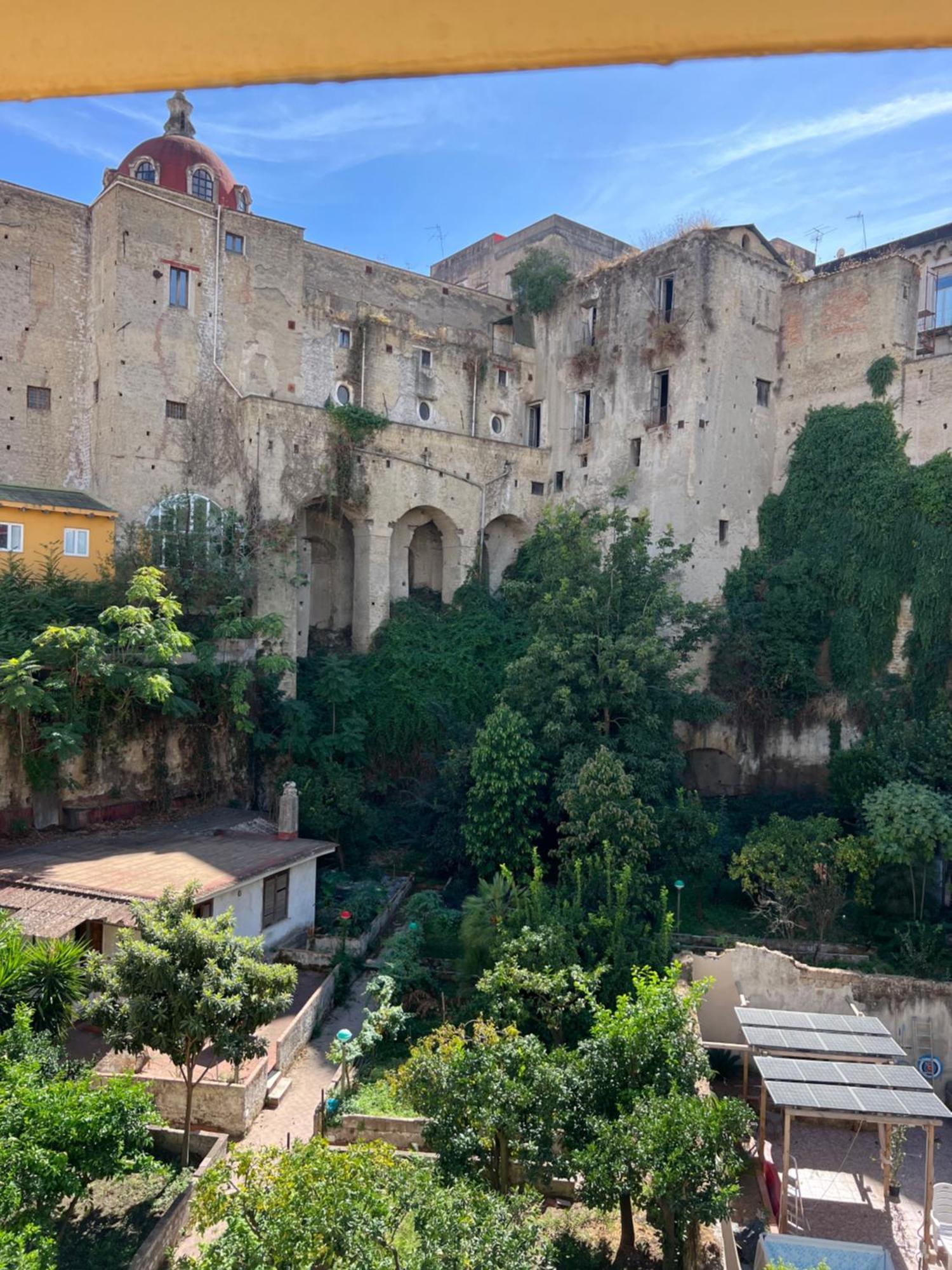 Centro Madame Con Terrazzo E Vista Giardino